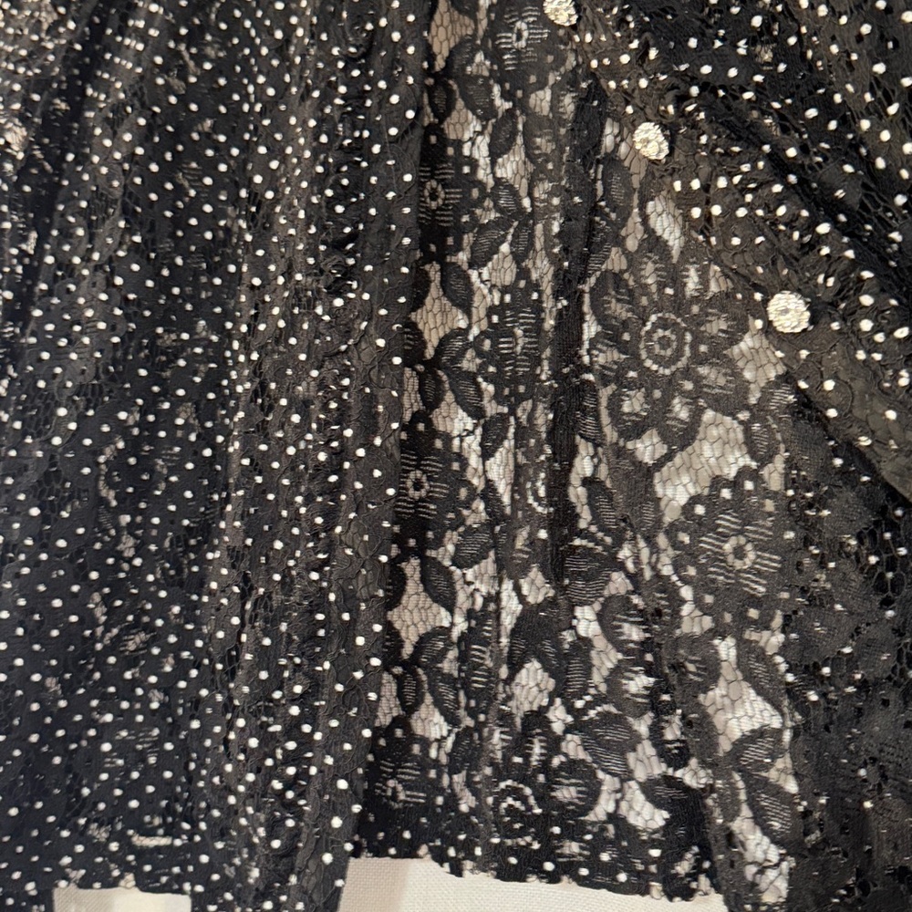 Lulus diamond button down - Picture 4 of 4